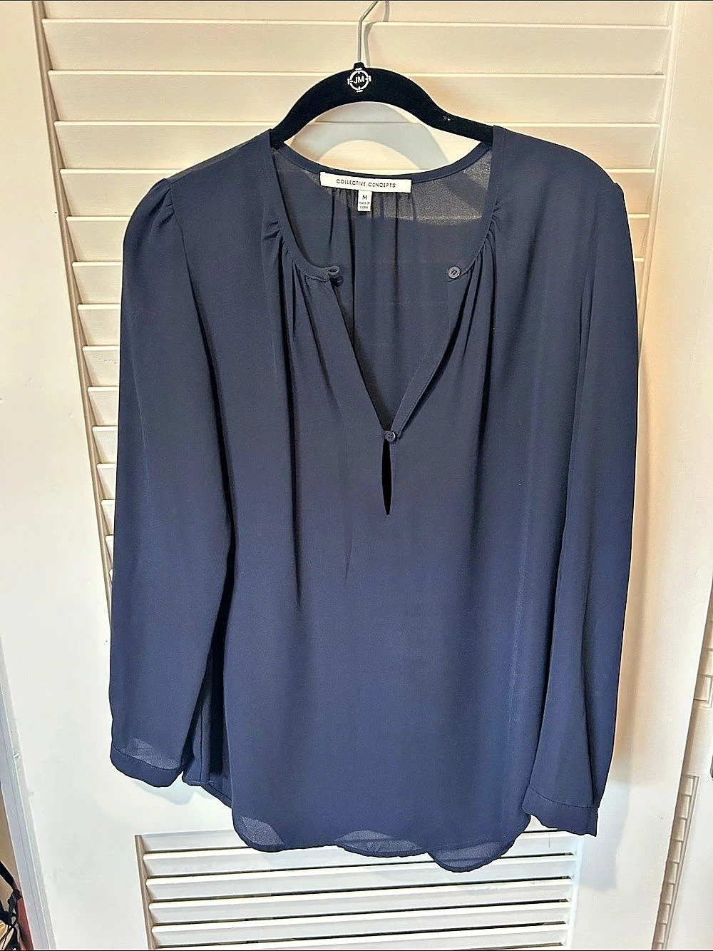 Collective Concepts Long Sleeve Blouse in Blue Size Medium Like New